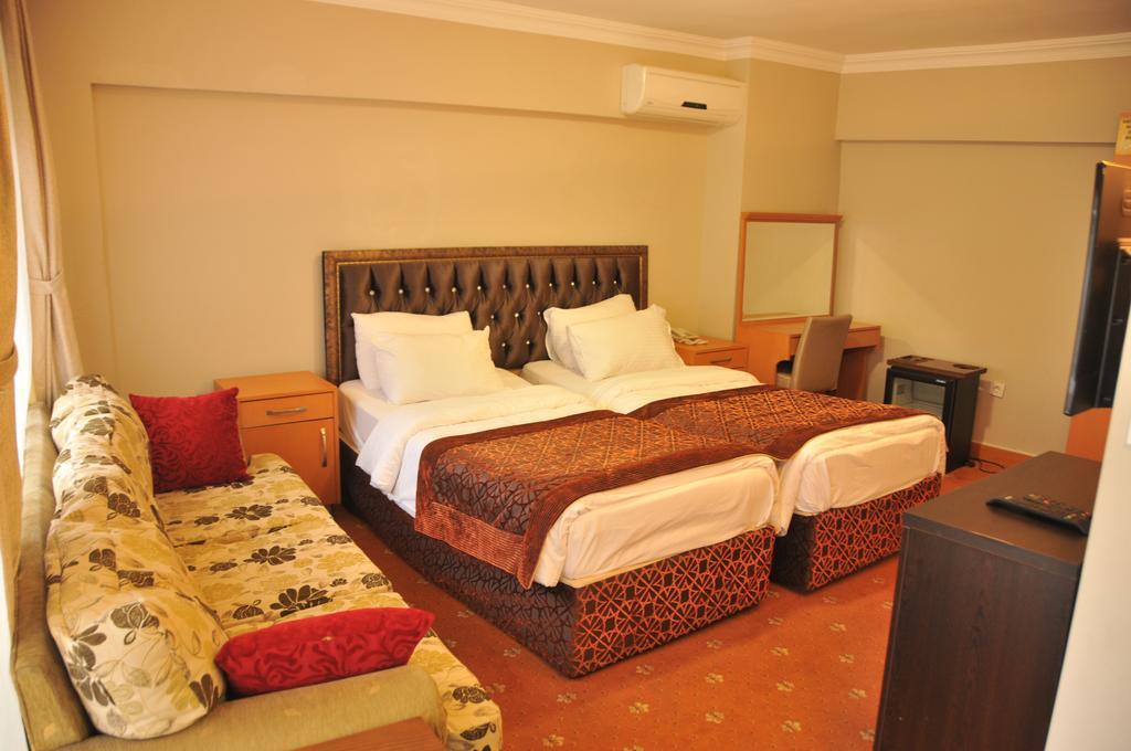 Palace Point Hotel Istanbul Exterior photo