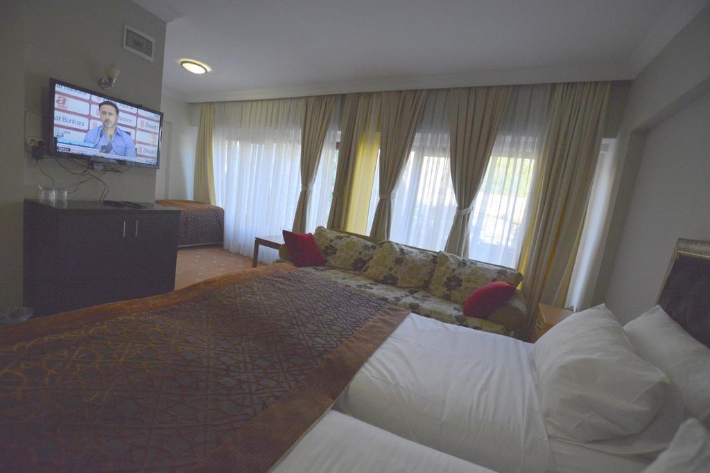 Palace Point Hotel Istanbul Exterior photo