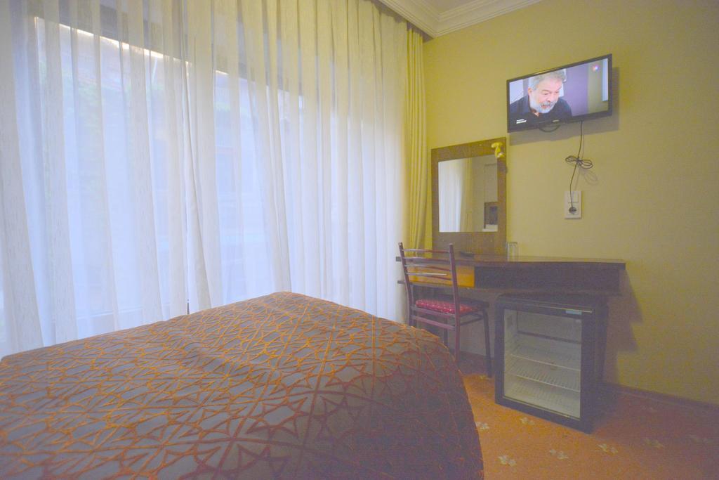Palace Point Hotel Istanbul Exterior photo