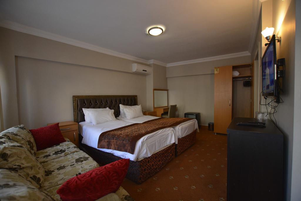 Palace Point Hotel Istanbul Exterior photo